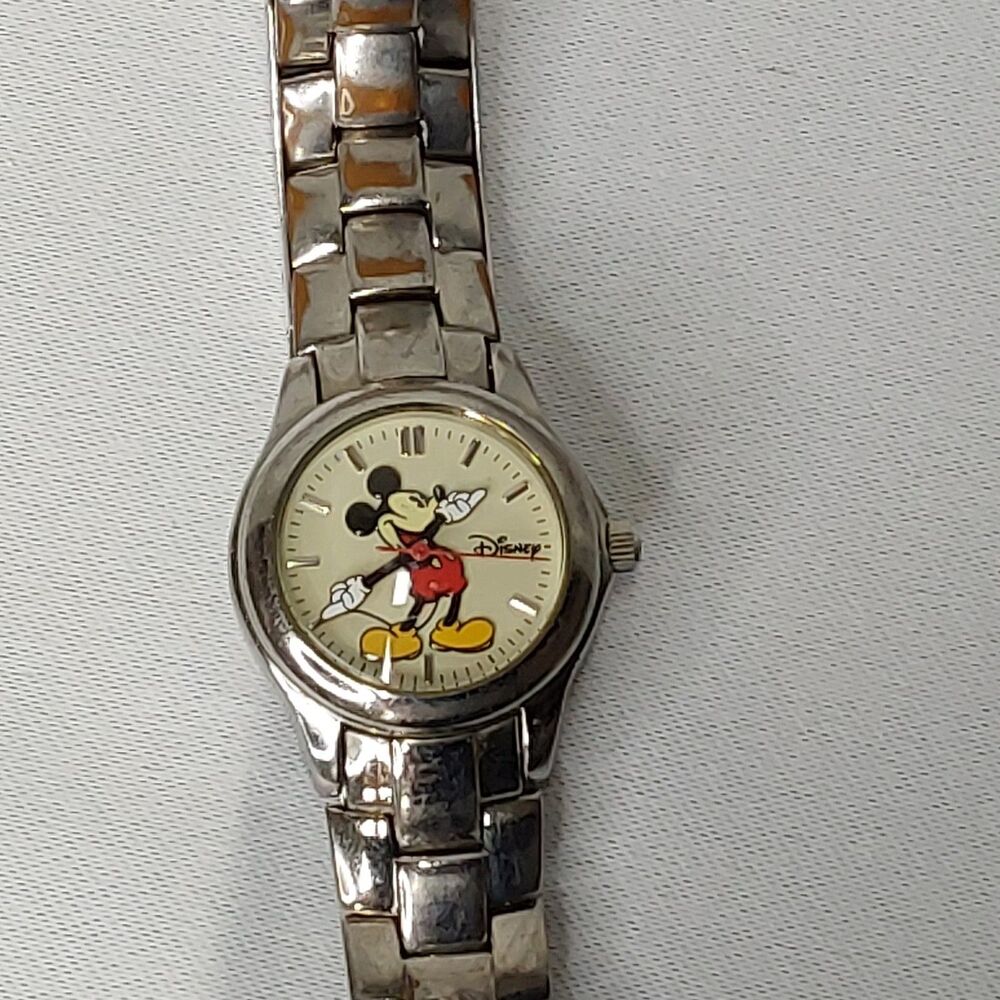 Disney SII Mickey Mouse Women's Silver Tone Vintage Watch MU0928